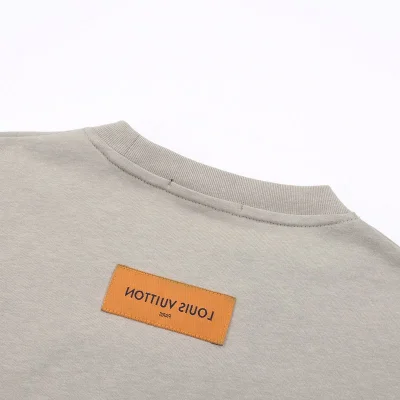 Футболка Louis Vuitton Embossed Monogram Logo "Beige/Gray" фото № 7