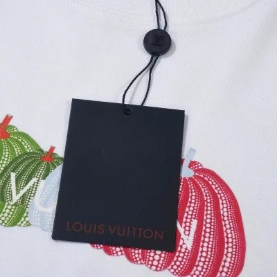 Футболка Louis Vuitton With Inscription On Colored Gourds "White" фото № 7