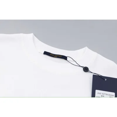 Футболка Louis Vuitton Without Print "White" фото № 4 Футболка Louis Vuitton Without Print "White" фото № 4