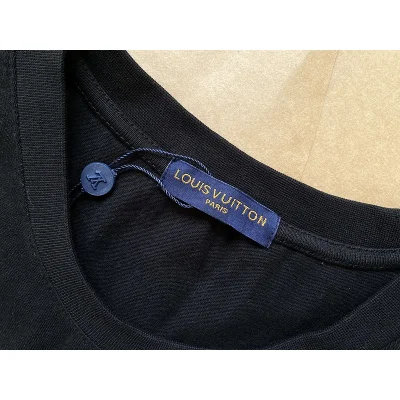 Футболка Louis Vuitton Logo And Travel Bag "Black" фото № 6