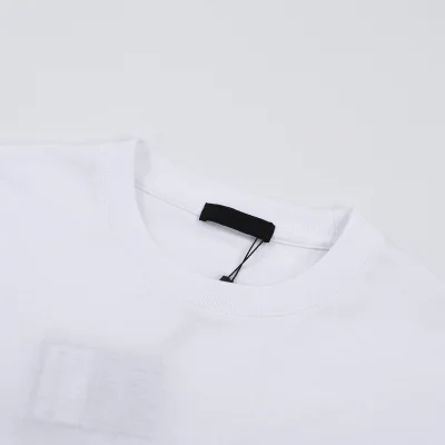 Футболка Prada With Green Pocket And A Logo "White" фото № 7 Футболка Prada With Green Pocket And A Logo "White" фото № 7