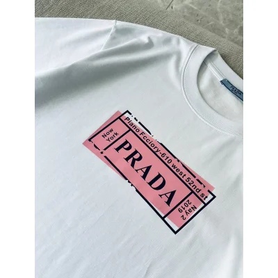 Футболка Prada Pink Nameplate "White" фото № 5 Футболка Prada Pink Nameplate "White" фото № 5