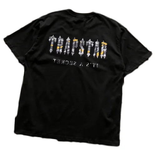 Футболка Trapstar Wide Logo Lettering With Three Color Background Back "Black"