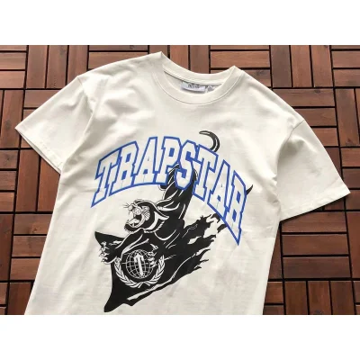 Футболка Trapstar Lettering And Animal "White" фото № 2 Футболка Trapstar Lettering And Animal "White" фото № 2