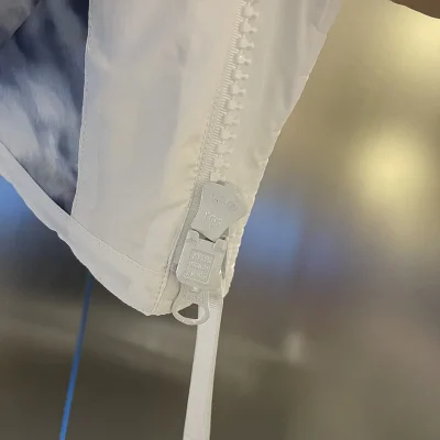 Жилетка Canada Goose With Patch "White" фото № 2 Жилетка Canada Goose With Patch "White" фото № 2