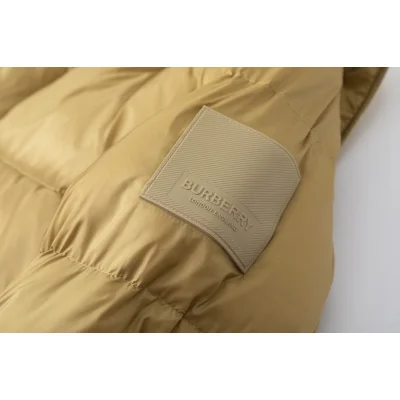 Пуховик Burberry Convertible Vest "Beige" фото № 2 Пуховик Burberry Convertible Vest "Beige" фото № 2