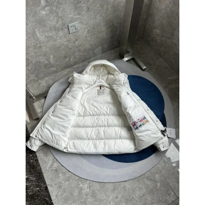 Пуховик Moncler Puffer Jacket "White" фото № 4