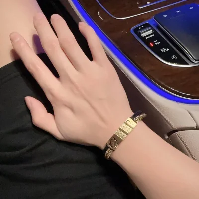 Браслет Louis Vuitton Logo Symbols Along "Gold" фото № 9