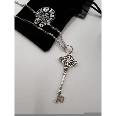 Подвеска Chrome Hearts Designer - With Key "Silver" фото № 2 Подвеска Chrome Hearts Designer - With Key "Silver" фото № 2
