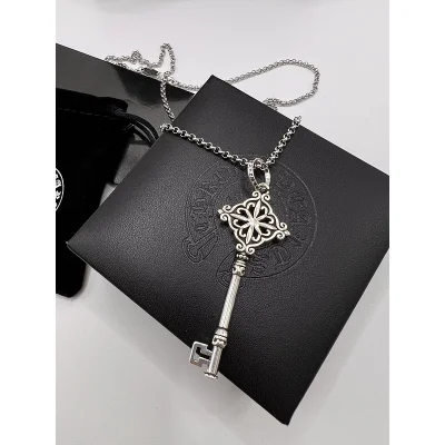 Подвеска Chrome Hearts Designer - With Key "Silver" фото № 5 Подвеска Chrome Hearts Designer - With Key "Silver" фото № 5