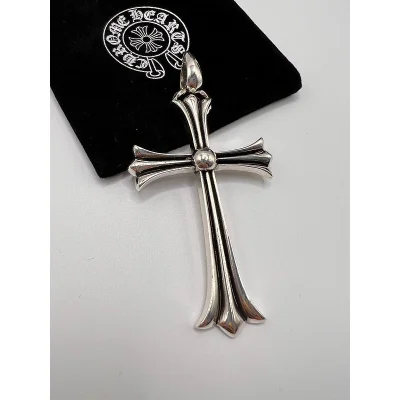 Подвеска Chrome Hearts Unusual Cross "Silver" фото № 2 Подвеска Chrome Hearts Unusual Cross "Silver" фото № 2