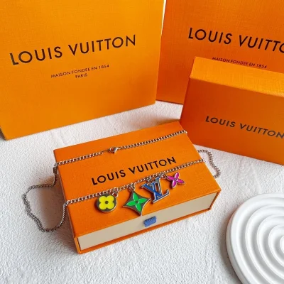 Подвеска Louis Vuitton With Four Icons "Silver" фото № 2