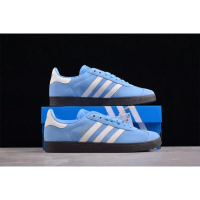 Adidas Gazelle "Sky Blue White Gum" фото № 5 Adidas Gazelle "Sky Blue White Gum" фото № 5