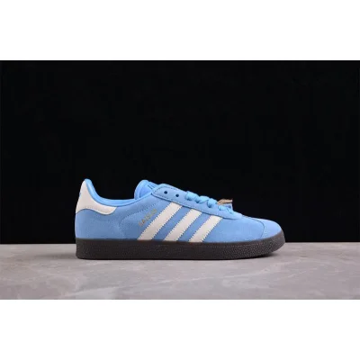 Adidas Gazelle "Sky Blue White Gum" фото № 4 Adidas Gazelle "Sky Blue White Gum" фото № 4