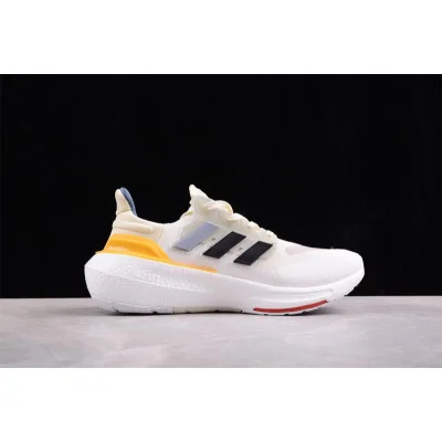 Adidas Ultra Boost Light 23 "White/Beige" фото № 2 Adidas Ultra Boost Light 23 "White/Beige" фото № 2