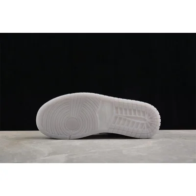 Air Jordan 1 Mid “Crinkled Silver Foil” фото № 8