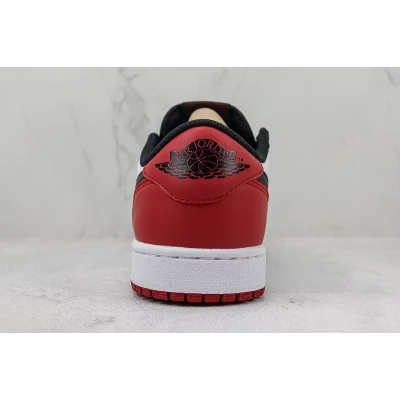 Air Jordan 1 Retro Low "Black Toe" фото № 8 Air Jordan 1 Retro Low "Black Toe" фото № 8