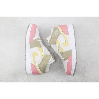 Air Jordan 1 Mid GS "Pastel Vivid Green Grind" фото № 7 Air Jordan 1 Mid GS "Pastel Vivid Green Grind" фото № 7