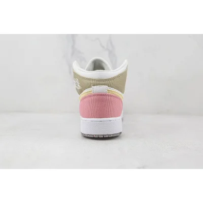 Air Jordan 1 Mid GS "Pastel Vivid Green Grind" фото № 8 Air Jordan 1 Mid GS "Pastel Vivid Green Grind" фото № 8