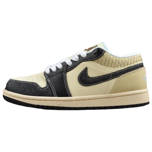 Air Jordan 1 Low SE "Coconut Milk Black Muslin"