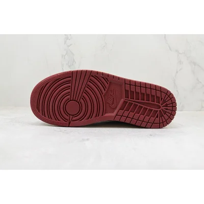 Air Jordan 1 Mid SE "Tiki Leaf Team Red" фото № 8