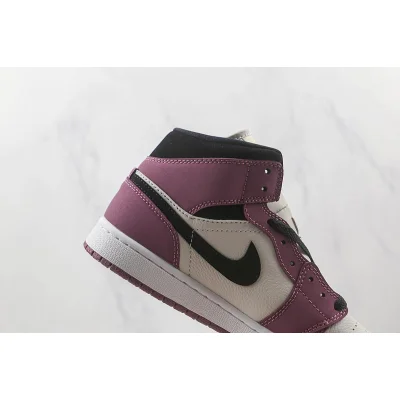 Air Jordan 1 Mid SE "Light Mulberry" фото № 4 Air Jordan 1 Mid SE "Light Mulberry" фото № 4