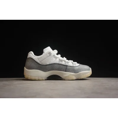 Air Jordan 11 Retro "White Silver" фото № 2