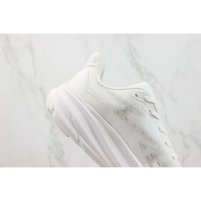 Hoka One One Clifton 9 "White" фото № 3 Hoka One One Clifton 9 "White" фото № 3