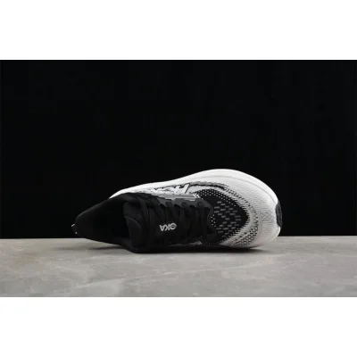 Hoka Skyflow "Black/White" фото № 3
