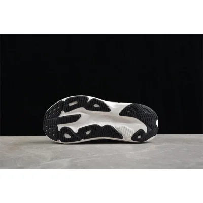 Hoka Skyflow "Black/White" фото № 4