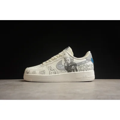 Kaws x Nike Air Force 1 Low "White/Grey" фото № 2 Kaws x Nike Air Force 1 Low "White/Grey" фото № 2
