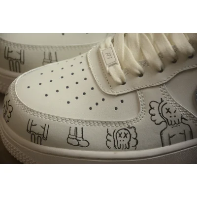Kaws x Nike Air Force 1 Low "White/Grey" фото № 7 Kaws x Nike Air Force 1 Low "White/Grey" фото № 7