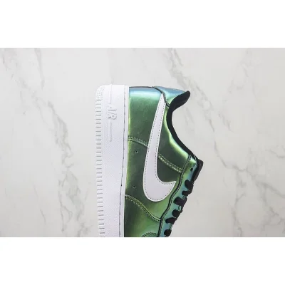 Nike Air Force 1 Low "Iridescent" фото № 4 Nike Air Force 1 Low "Iridescent" фото № 4