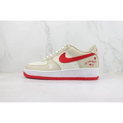 Louis Vuitton x Nike Air Force 1 Low "Beige/Red" фото № 2 Louis Vuitton x Nike Air Force 1 Low "Beige/Red" фото № 2