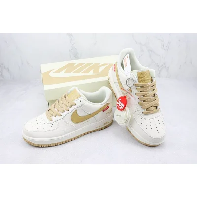 Supreme x Nike Air Force 1 Low "Cream/Beige Sail" фото № 7