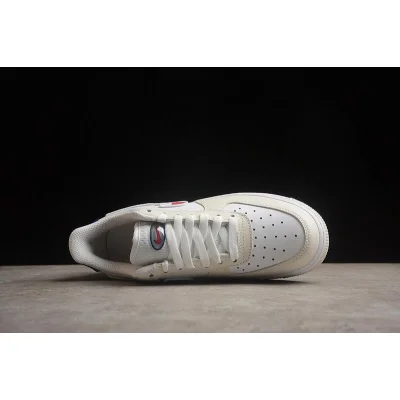 Nike Air Force 1 "Retro Red" фото № 7 Nike Air Force 1 "Retro Red" фото № 7