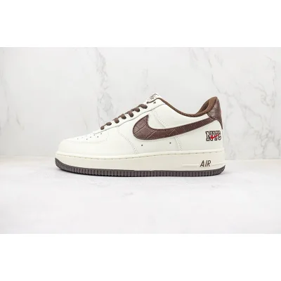 Nike Air Force 1 Low "NYC" фото № 2