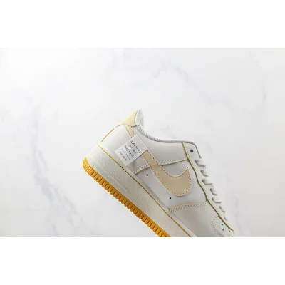Nike Air Force 1 Low "Egg Yolk" фото № 3
