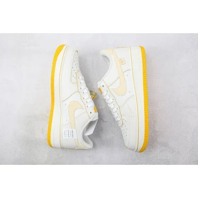 Nike Air Force 1 Low "Egg Yolk" фото № 7