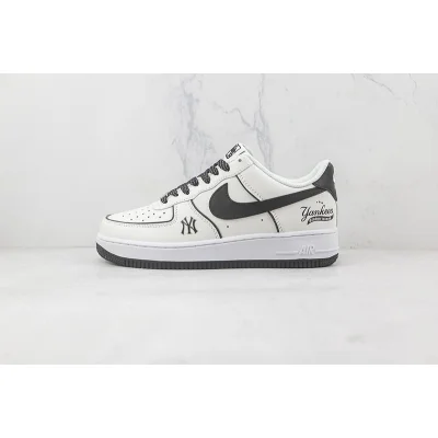 MLB x Nike Air Force 1 Low "White/Black Swoosh" фото № 2