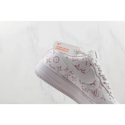 Nike Air Force 1 07 Low "White/Pink" фото № 4