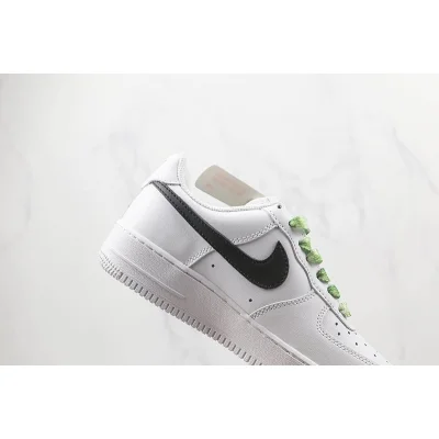 Nike Air Force 1 07 "White/Green" фото № 4 Nike Air Force 1 07 "White/Green" фото № 4