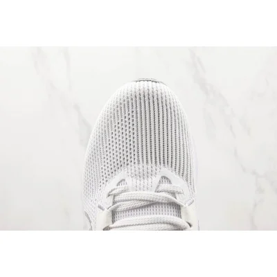 Nike Air Zoom Pegasus 40 "White/Wolf Grey" фото № 4 Nike Air Zoom Pegasus 40 "White/Wolf Grey" фото № 4