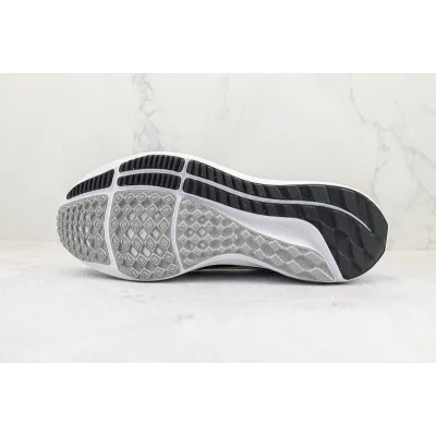 Nike Air Zoom Pegasus 40 "White/Wolf Grey" фото № 8 Nike Air Zoom Pegasus 40 "White/Wolf Grey" фото № 8