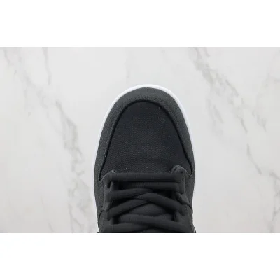 Eminem x Carhatt x Nike Dunk Low "Black/White" фото № 4