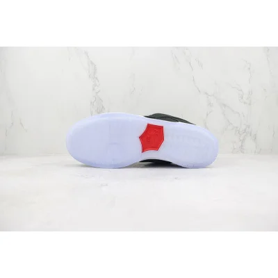 Eminem x Carhatt x Nike Dunk Low "Black/White" фото № 8