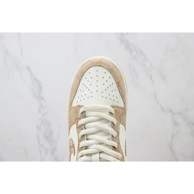 GUCCI x Nike Dunk Low "Beige/Cream" фото № 4 GUCCI x Nike Dunk Low "Beige/Cream" фото № 4