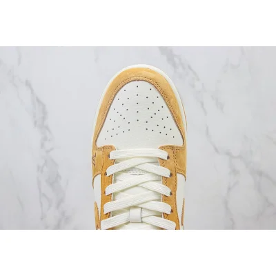 Louis Vuitton x Nike Dunk Low "Gold/White" фото № 4 Louis Vuitton x Nike Dunk Low "Gold/White" фото № 4