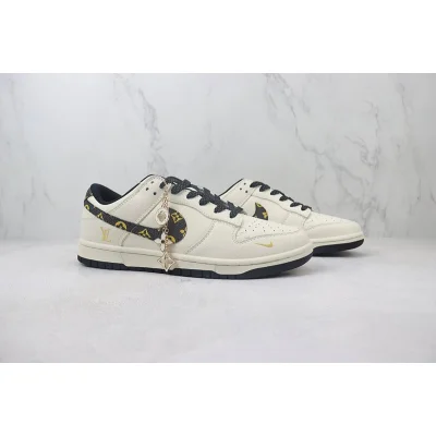 Louis Vuitton x Nike Dunk Low "Misty Trade/Core Black/Golden" фото № 6