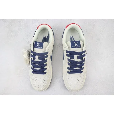 Louis Vuitton x Nike Dunk Low "Berry Blue/Cream White/Grey" фото № 7